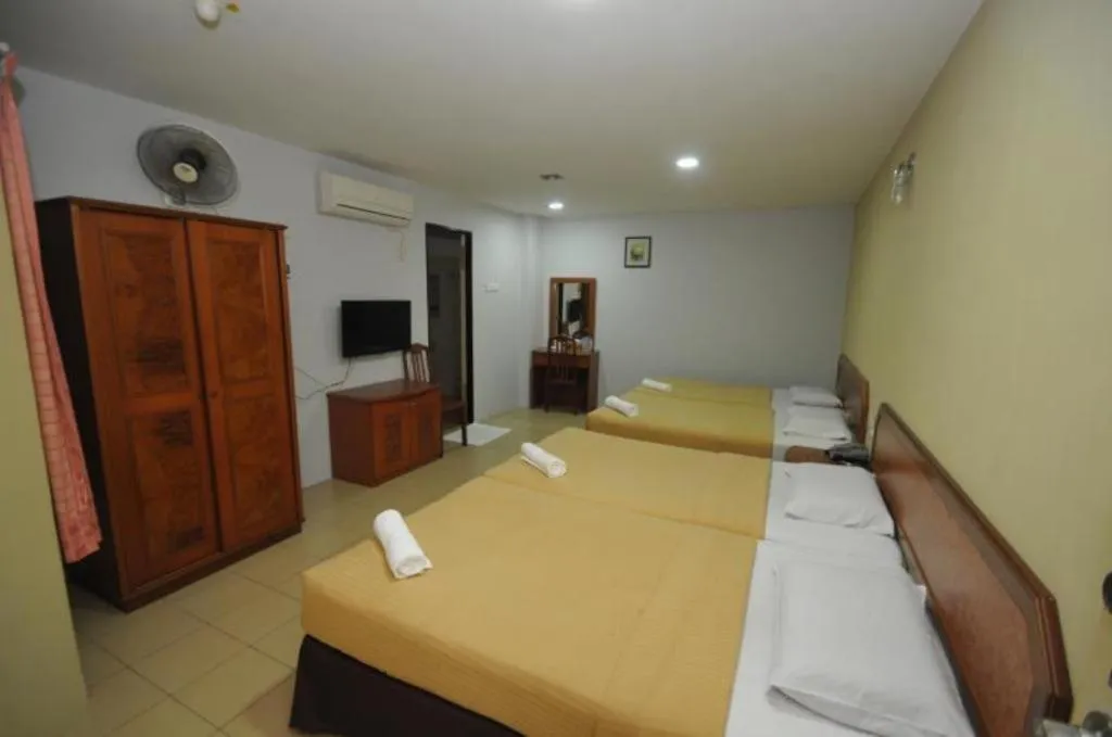 Bed in I-Winton Hotel