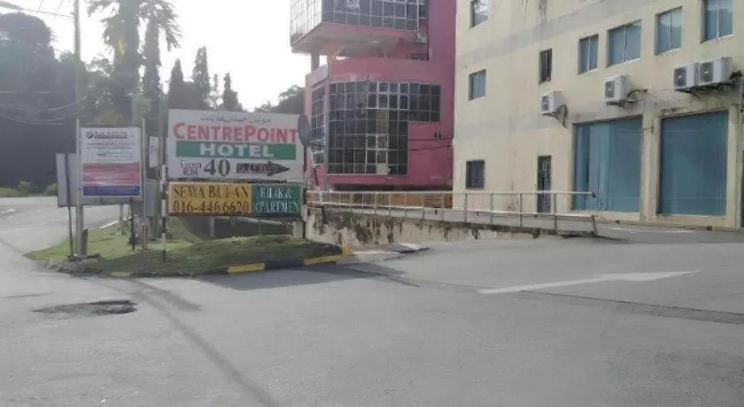 Hotel Centrepoint (Self Check In After 5PM)