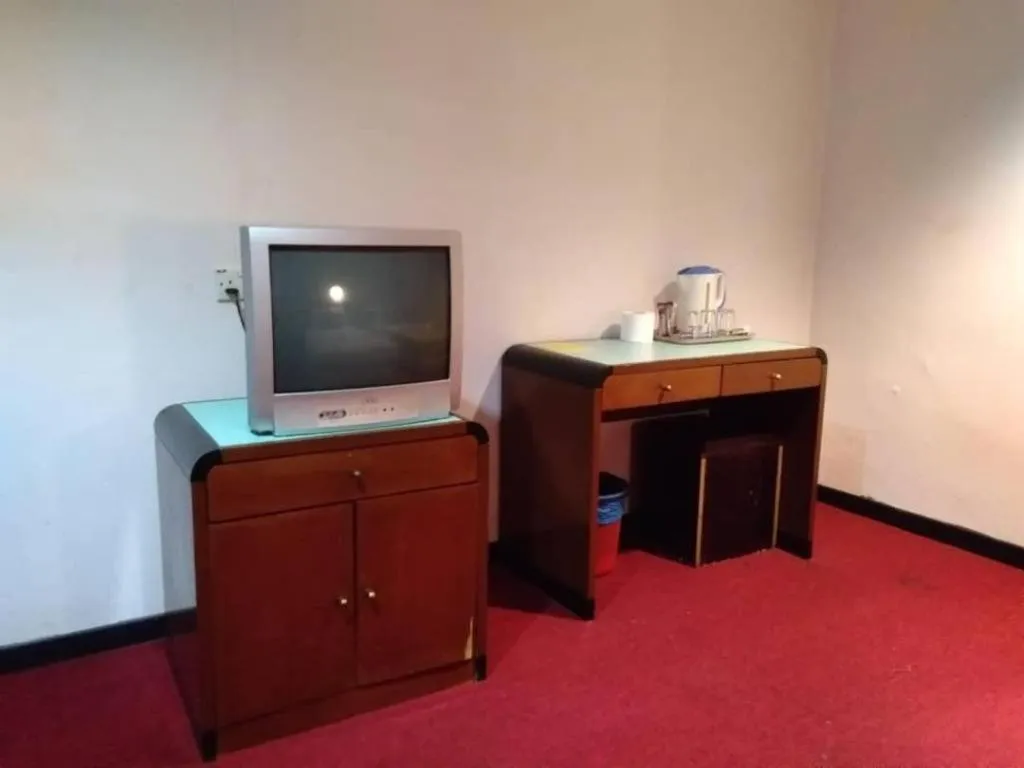 Hotel Centrepoint (Self Check In After 5PM)