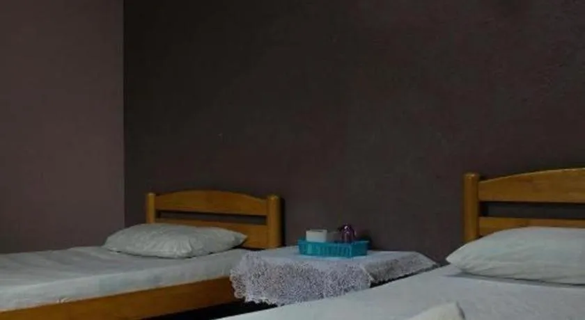 Bed in Sun Golden Inn