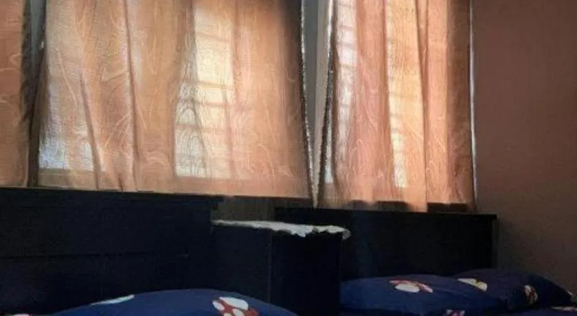 Bed in Sun Golden Inn