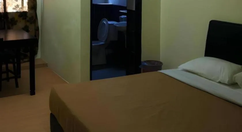 Bed in Camlodge Budget Hotel