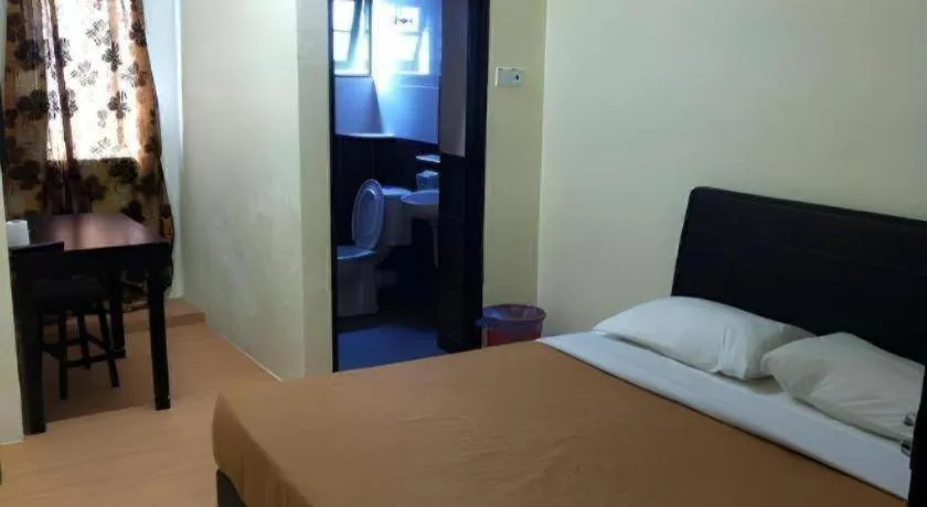 Bed in Camlodge Budget Hotel