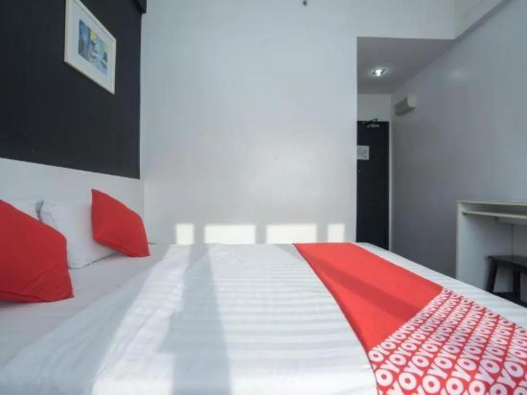 Bed in Capital O Ridel Hotel Kota Bharu