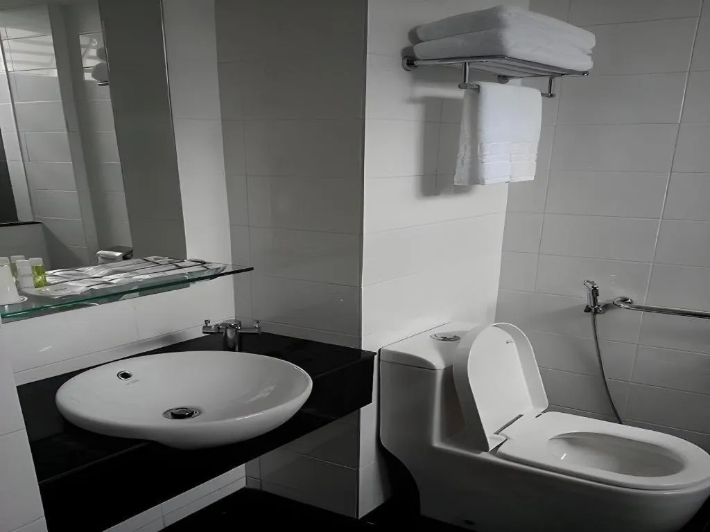 Lot 10 Boutique Hotel