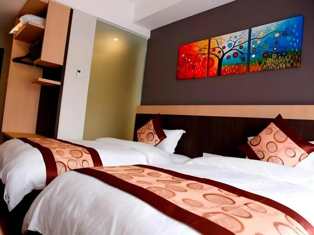 Bed in Lot 10 Boutique Hotel