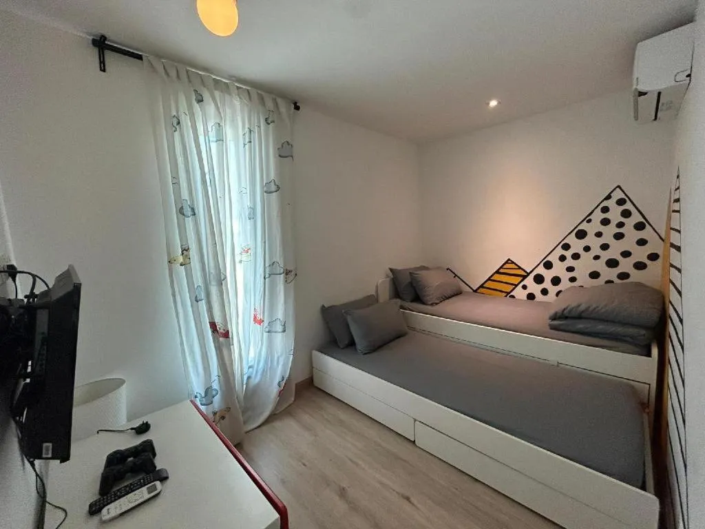 Bed in Rockbund Fishing Chalet