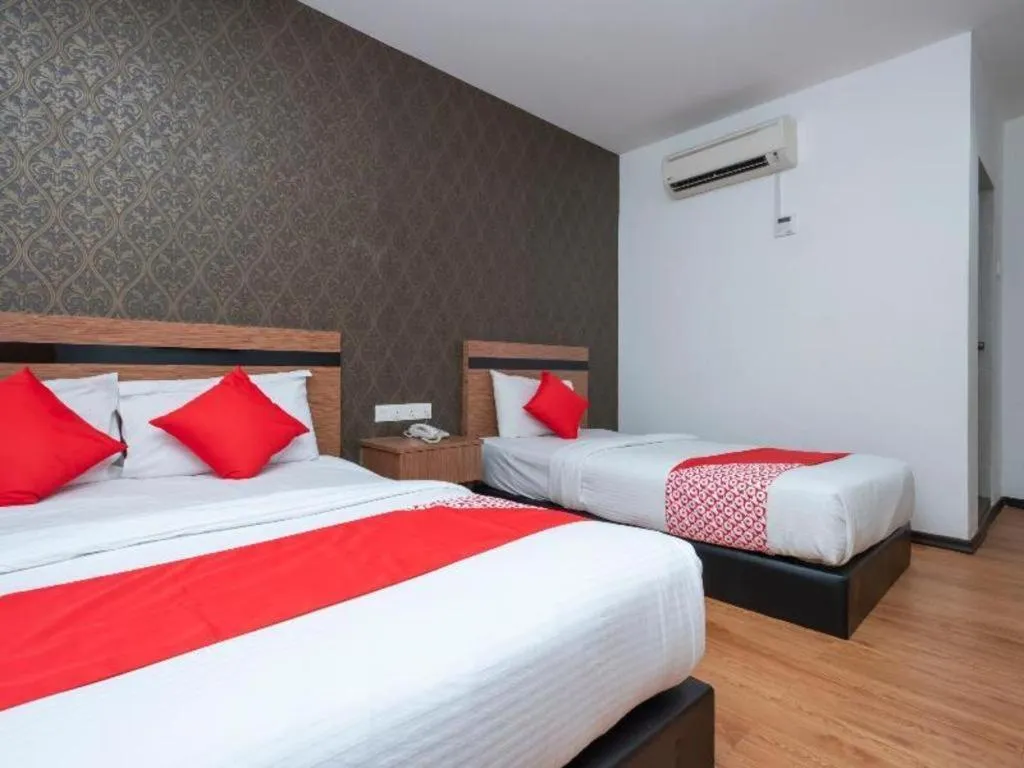 Bed in Hotel Aromas Kulai
