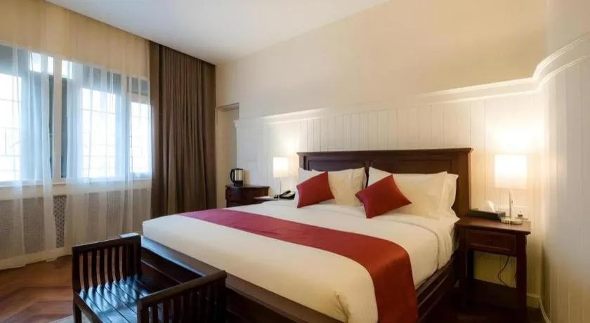 Bed in The Chambers Hotel