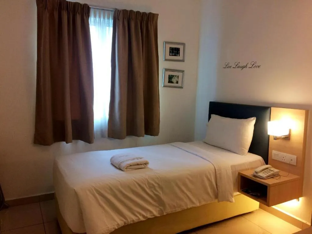 Bed in Hotel Pudu Bintang