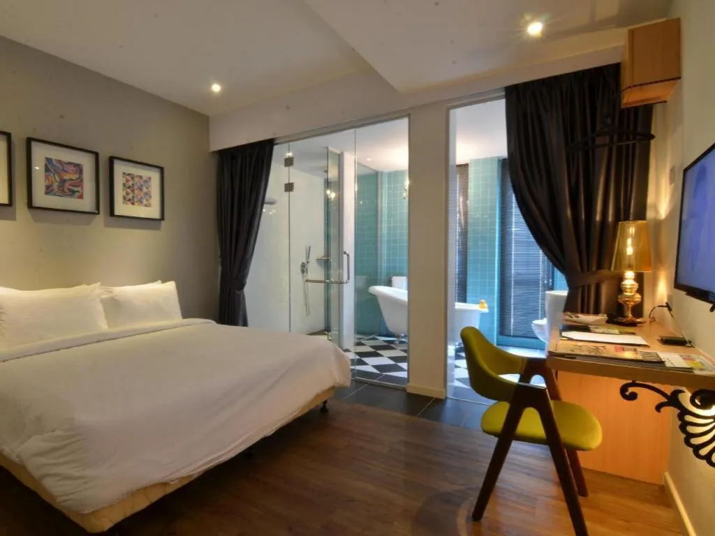 Bed in The Ardens Hotel - Austin