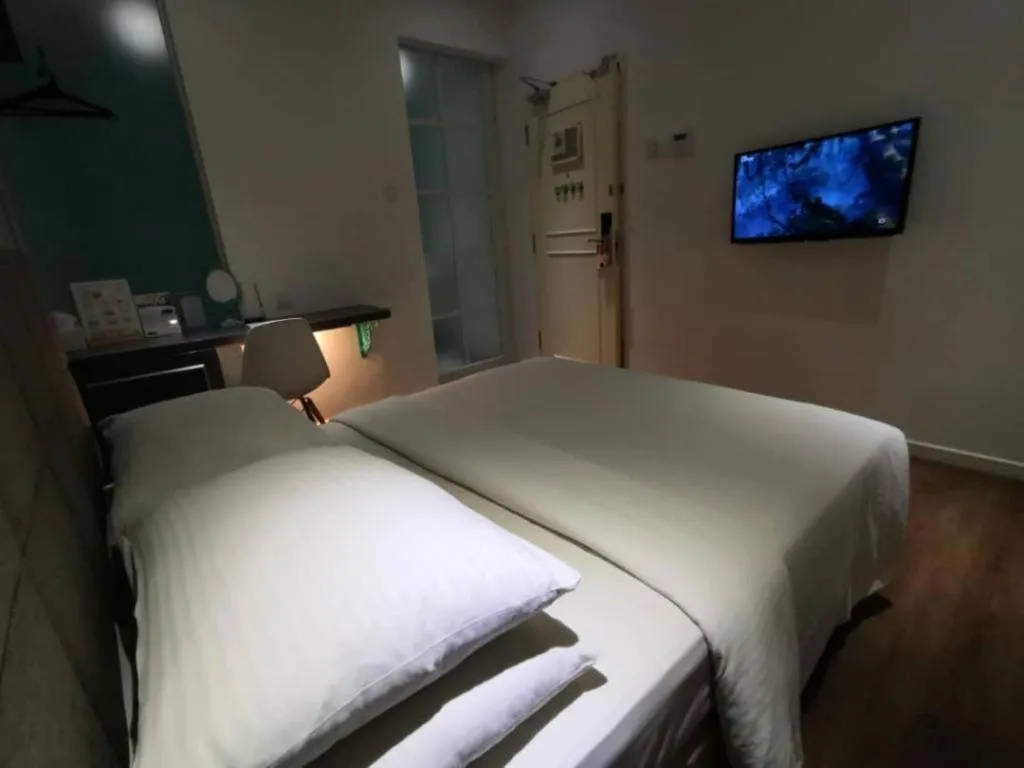 Bed in The Ardens Hotel - Austin