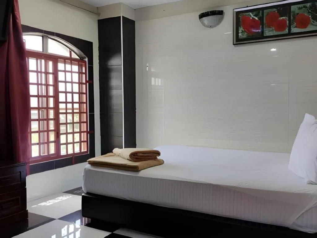 Bed in Kota Damansara Business Hotel