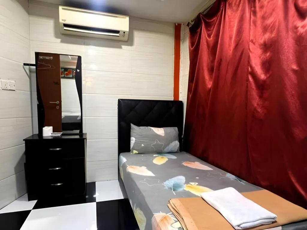 Bed in Kota Damansara Business Hotel