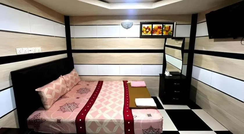 Bed in Kota Damansara Business Hotel