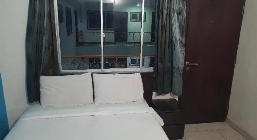 Bed in Hotel Grand Mutiara