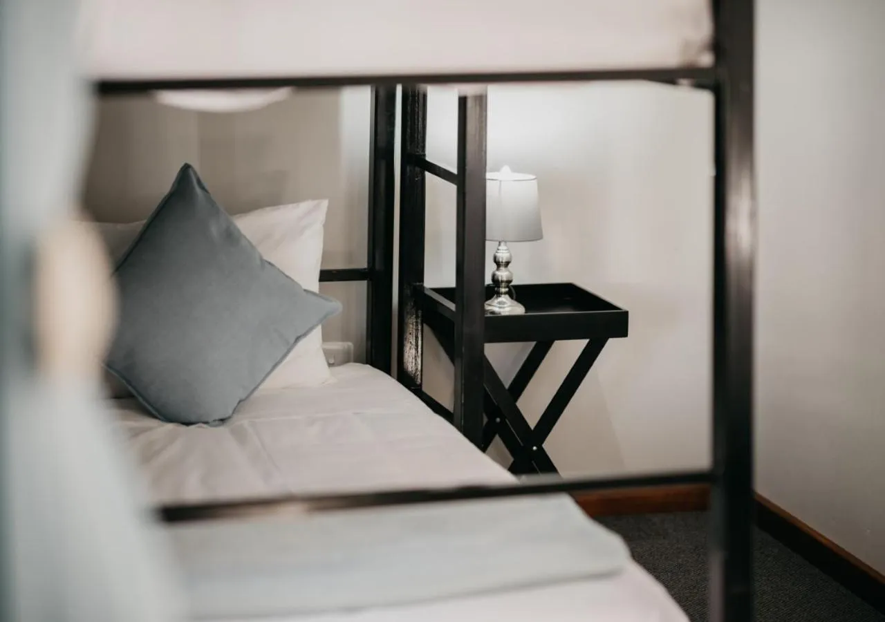 Bedroom, Bed in The Village Lodge