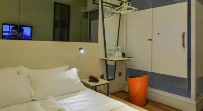 Bed in Laman Green The Boutique Hotel Seksyen 13 near MSU