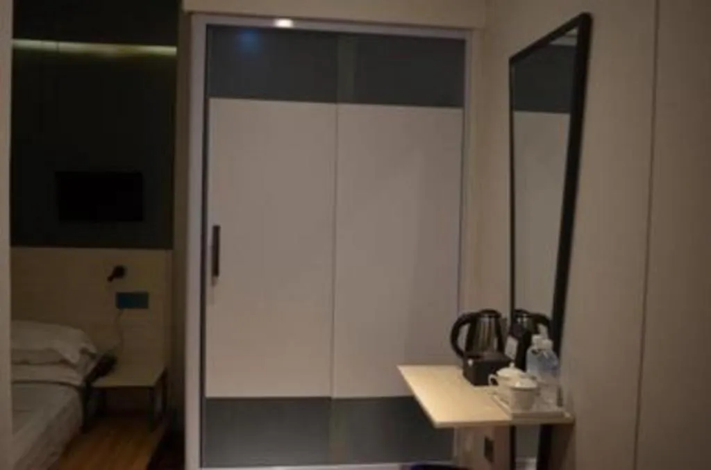 Bed in Laman Green The Boutique Hotel Seksyen 13 near MSU