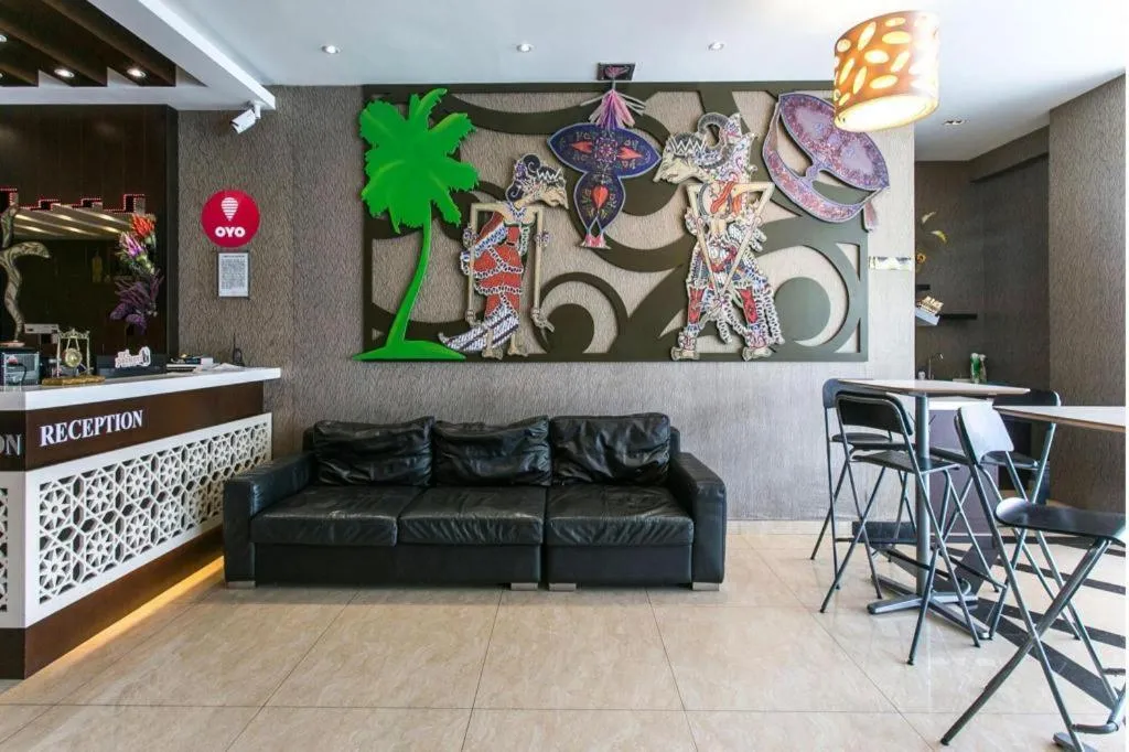 OYO 288 Sri Enstek Hotel