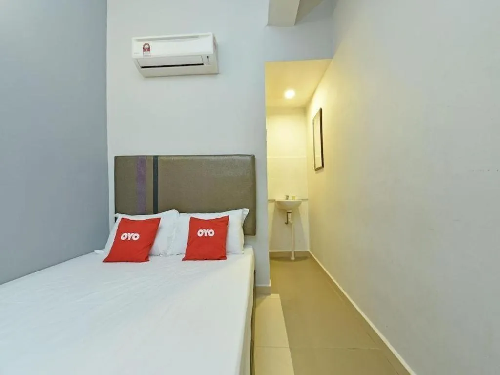 Bed in OYO 90553 Hotel 24 Seven