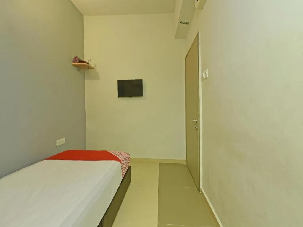 Bed in OYO 90553 Hotel 24 Seven