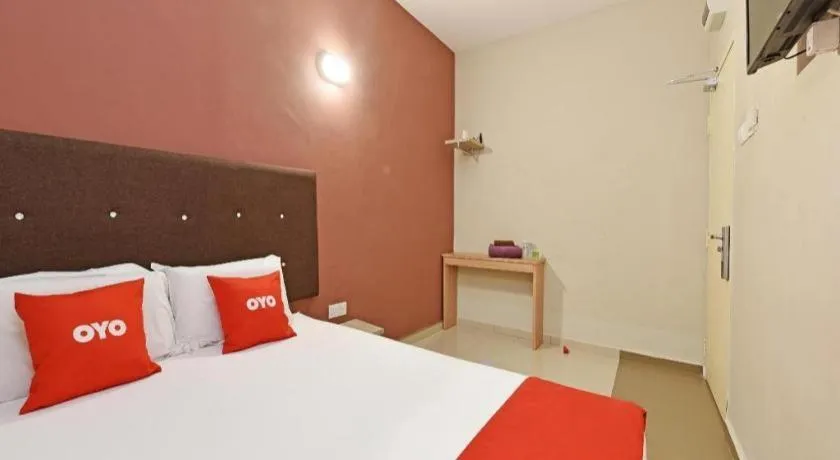 Bed in Capital O 90556 Hotel Cherita Rooms