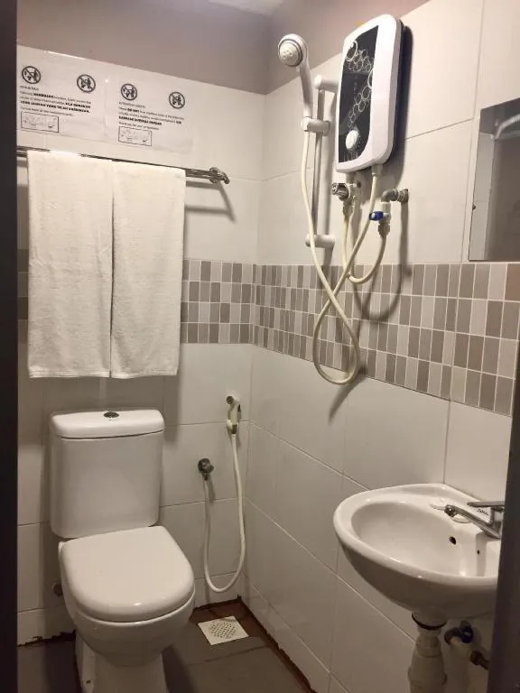 RAINFOREST Budget Stay