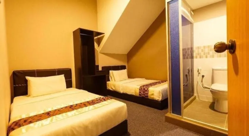 Bed in RAINFOREST Budget Stay