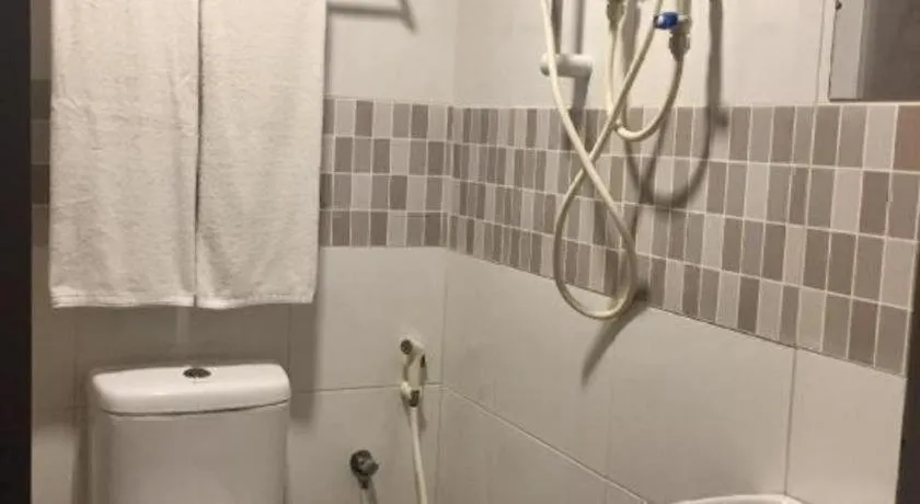 RAINFOREST Budget Stay