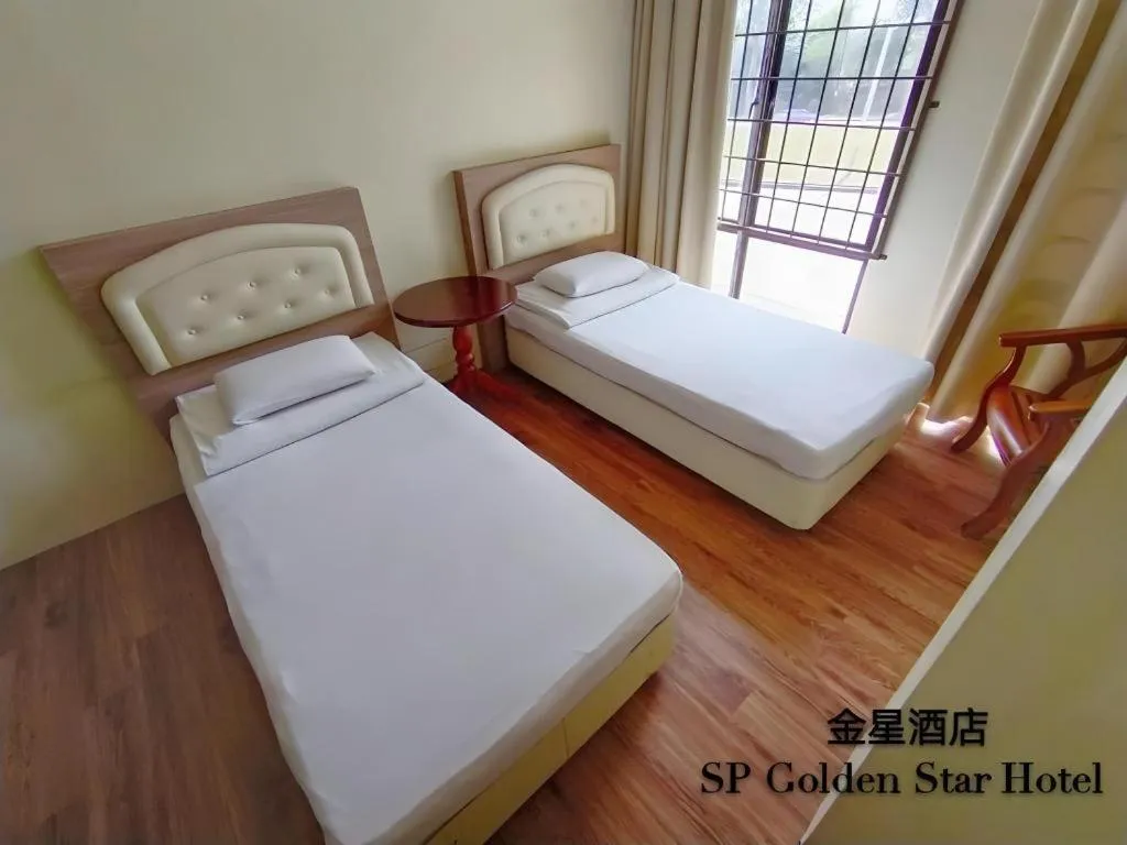 Bed in SP Golden Star Hotel