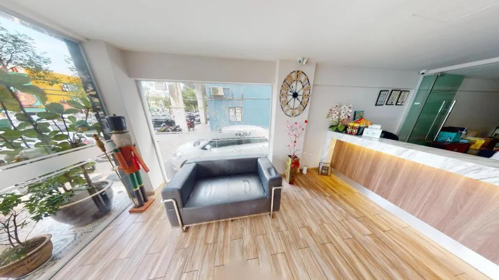 Bed in Hotel LoLex Kuchai Lama