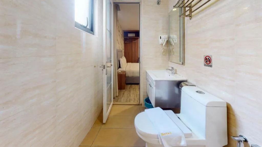 Hotel LoLex Kuchai Lama