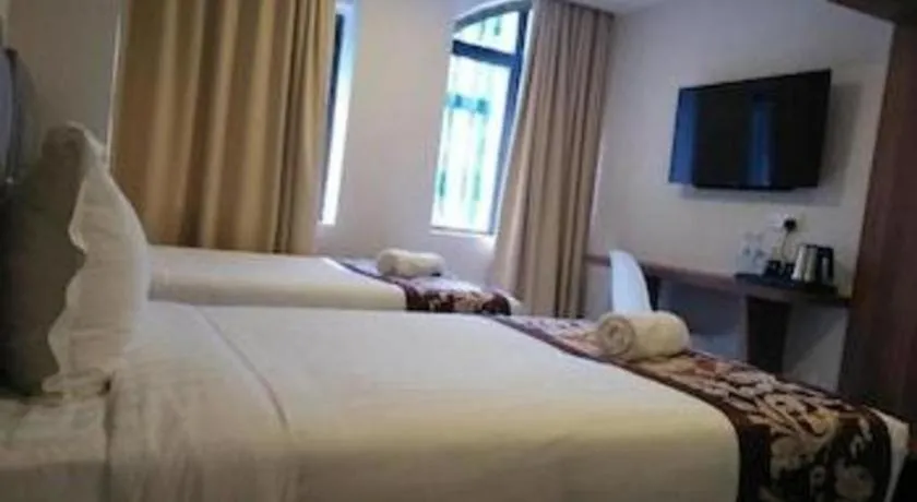 Bed in Hotel LoLex Kuchai Lama
