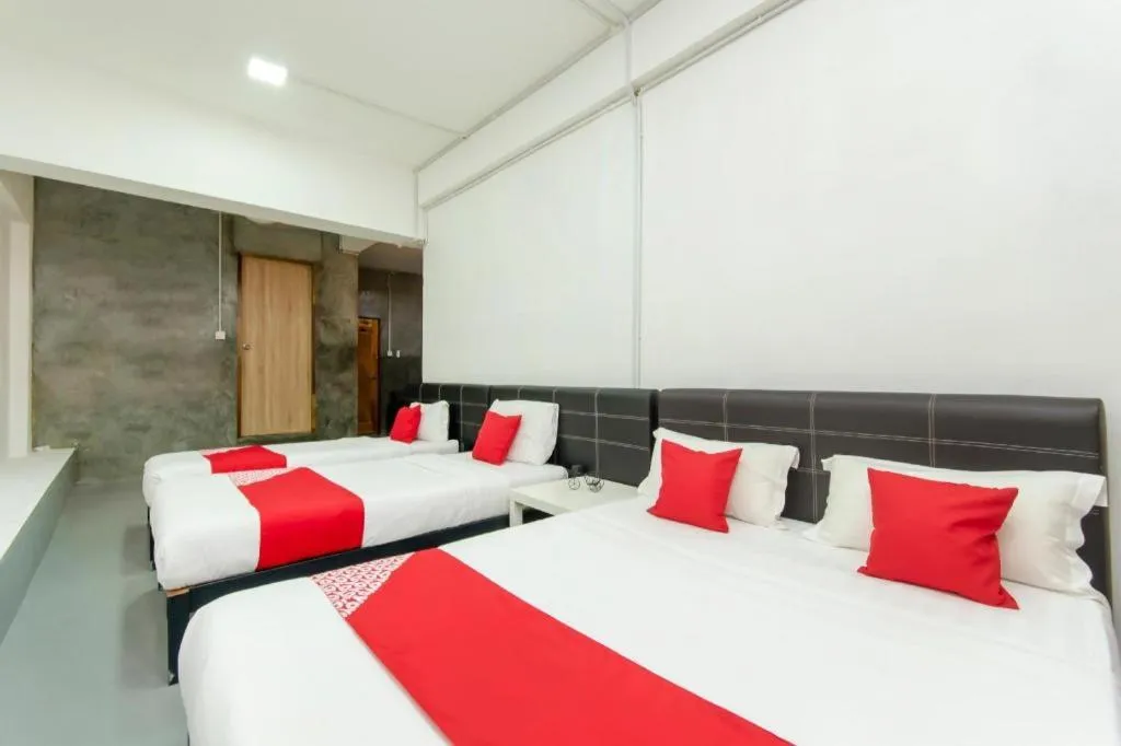 Bed in OYO 43993 Madsuite