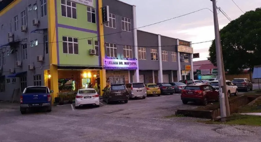 HOTEL BAJET MUGHOH SENGOTI