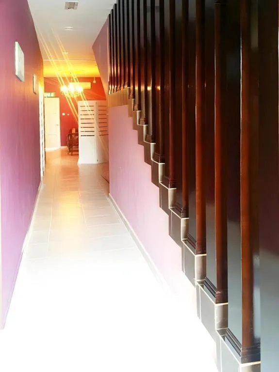 HOTEL BAJET MUGHOH SENGOTI