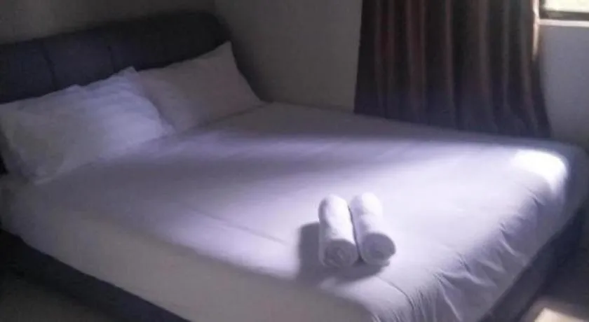 Bed in S Avenue Hotel