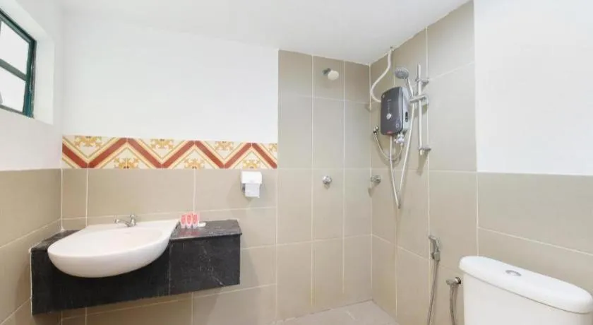 OYO 1045 Azimuth Hotel