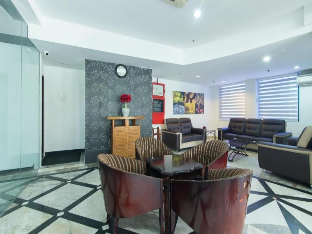 OYO 1045 Azimuth Hotel