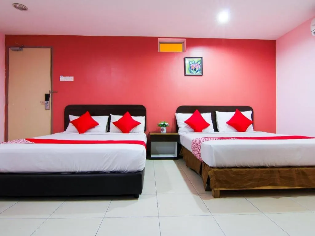 Bed in OYO 11343 Hotel Putra Iskandar