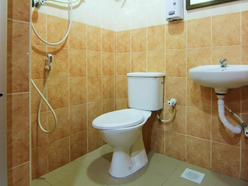 OYO 11343 Hotel Putra Iskandar