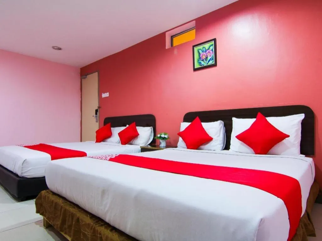 Bed in OYO 11343 Hotel Putra Iskandar