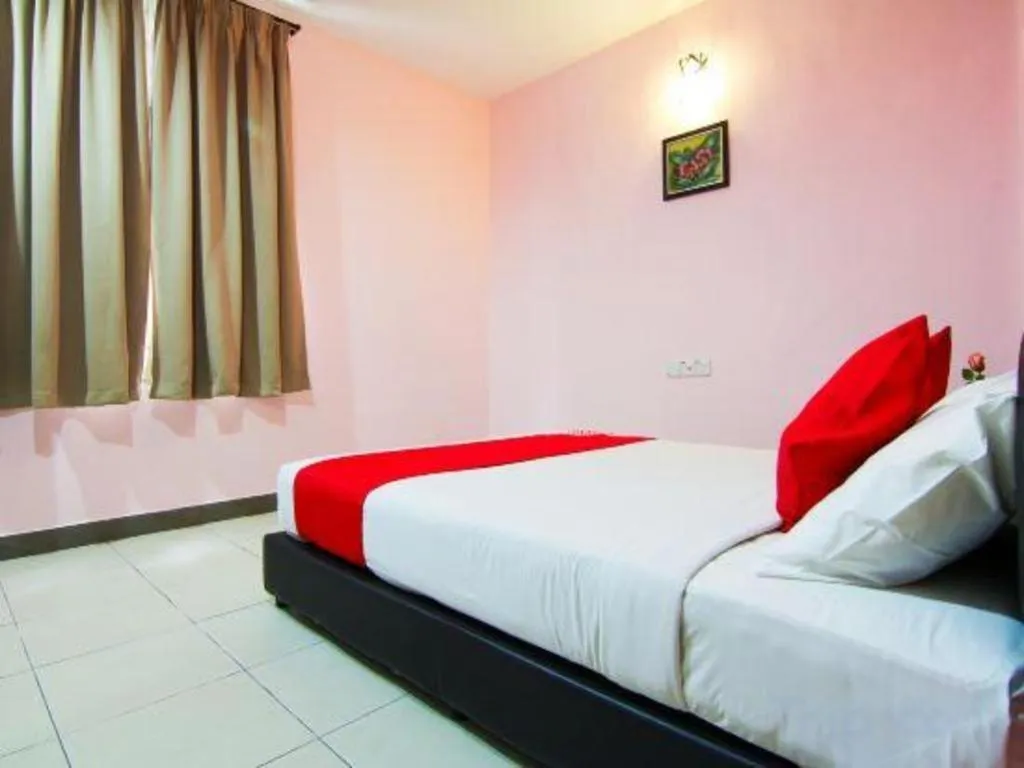 Bed in OYO 11343 Hotel Putra Iskandar
