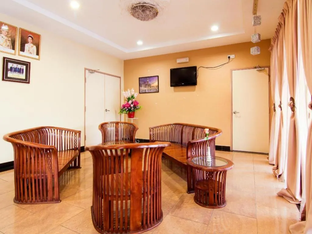 OYO 11343 Hotel Putra Iskandar