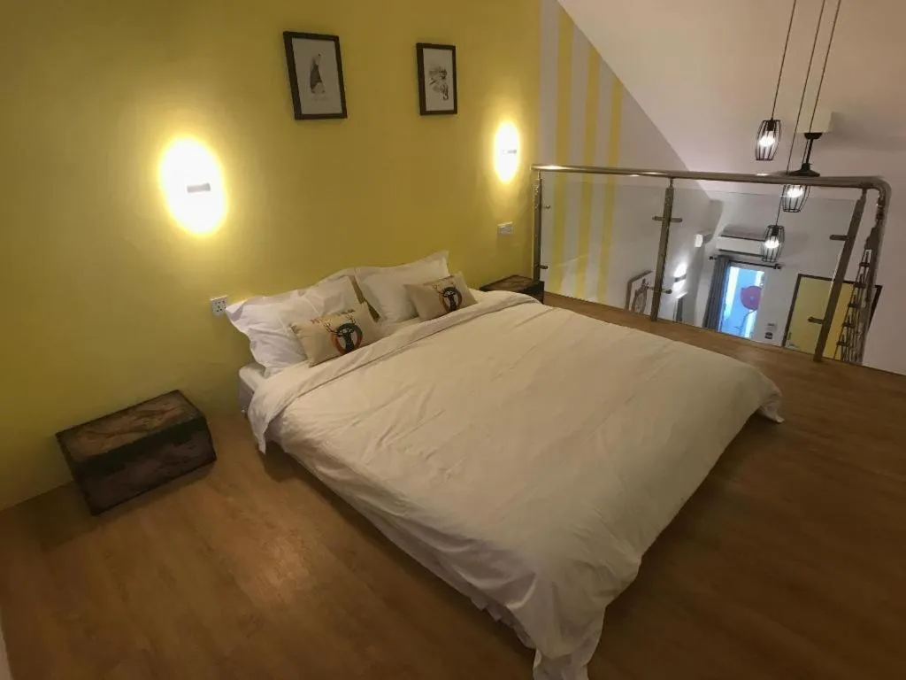 Bed in Kinta Valley Retreat
