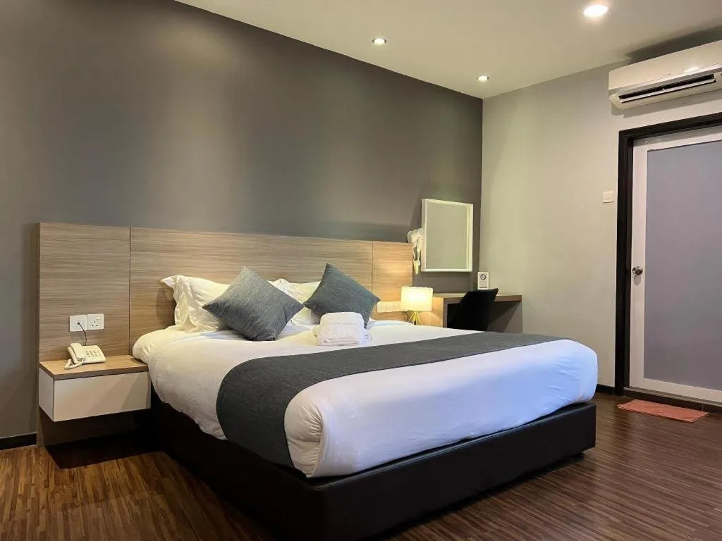 Bed in V Plus Hotel Ipoh