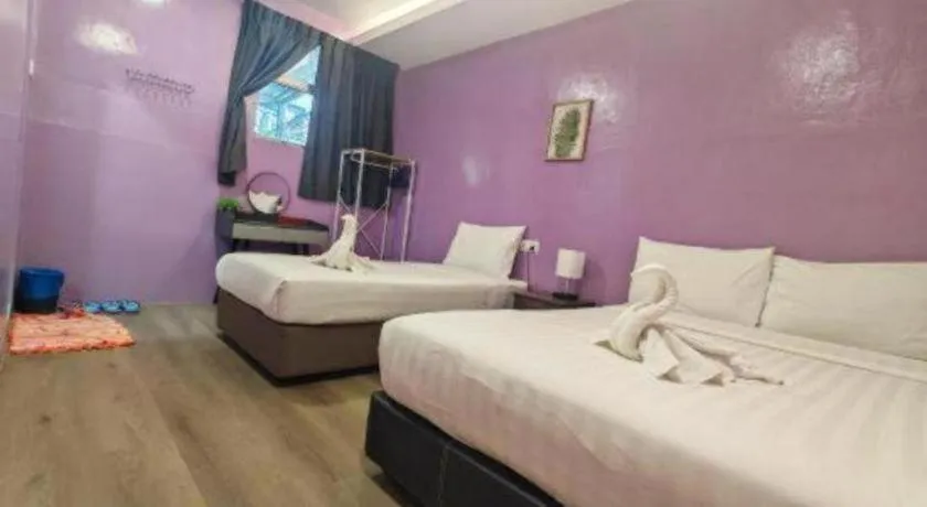 Bed in Semporna Dream Villa