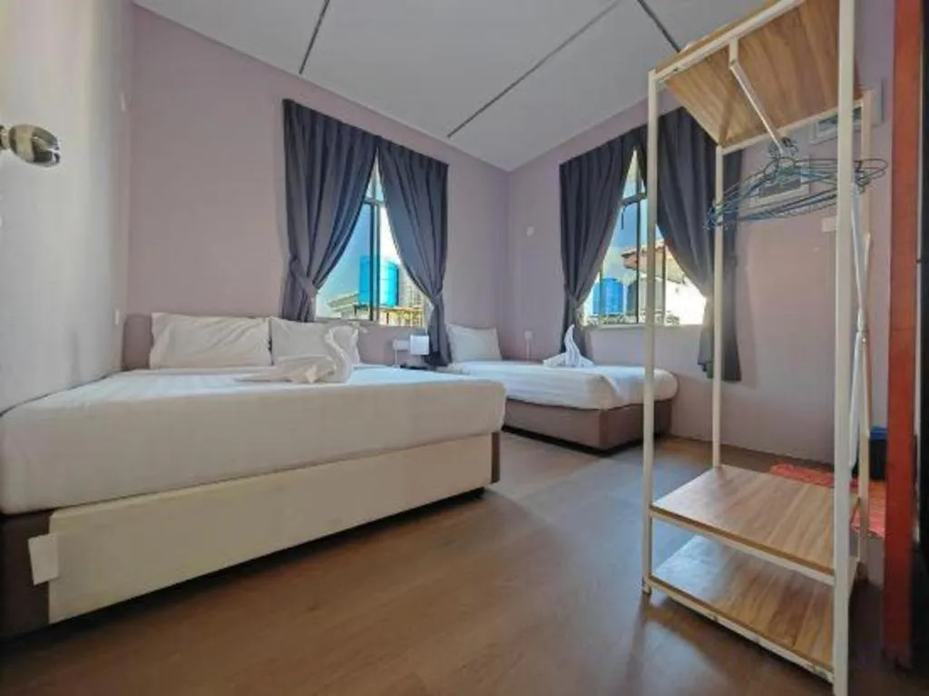 Bed in Semporna Dream Villa