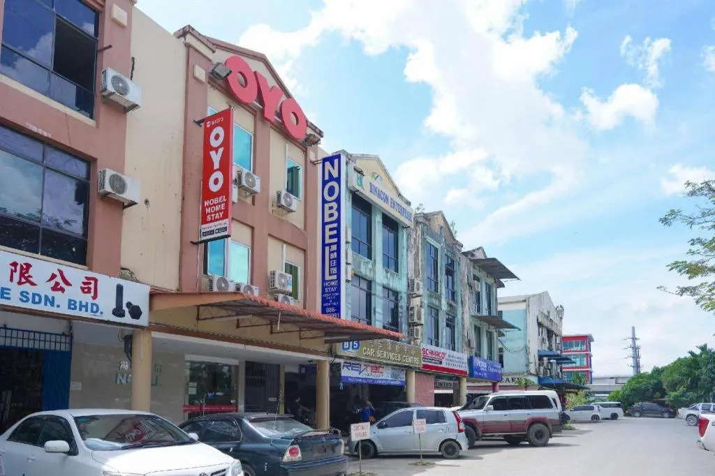 OYO 89373 Nobel Homestay